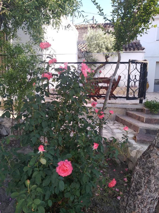 Casa Rural Consuelo Alcala del Jucar Exteriör bild